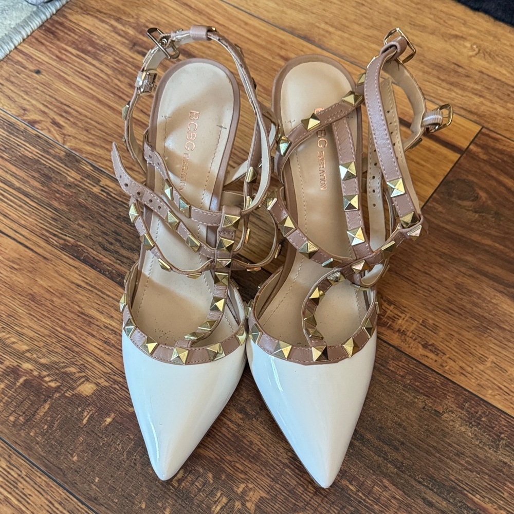 BCBG Cream and Tan Studded Heels